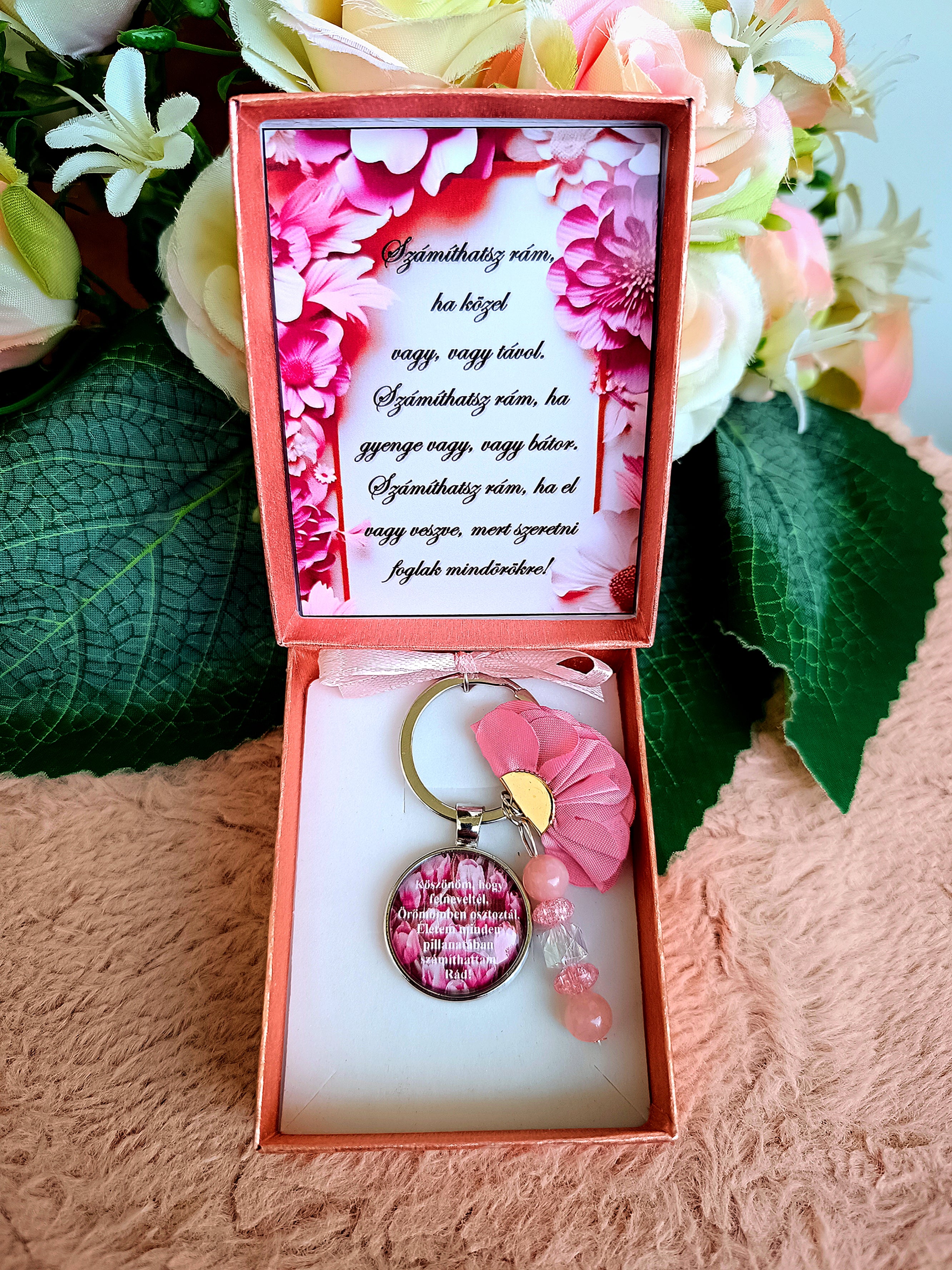 Ajándék anyának kulcstartó II